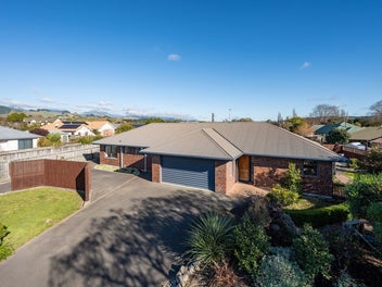 15 Stagg Place, Brightwater