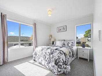 15 Doone Place, Massey, Auckland