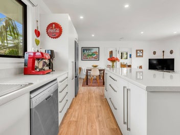 9 Meenas Place, Cable Bay, Cable Bay