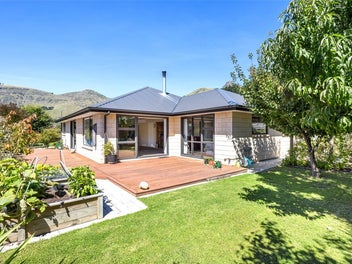 4 Cordelia Lane, Heathcote Valley, Christchurch