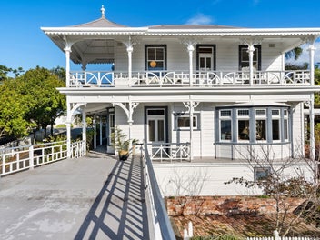 15 Colenso Avenue, Hospital Hill, Napier