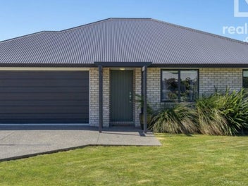 4 Stoneleigh DR, SOLWAY, MASTERTON