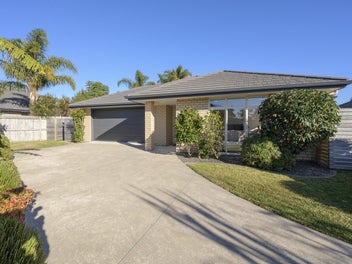 35 Leet Crescent, Papamoa Beach, Papamoa