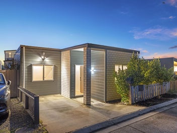9 Heri Lane, Westgate, Auckland