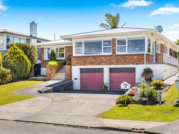 39 Holland Road, Hillcrest, Auckland