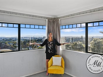 31 Ribbonwood Crescent, Goodwood Heights, Auckland