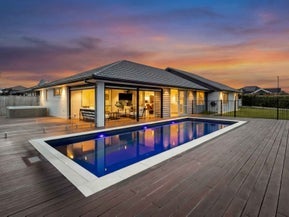 24 Sir Lincoln Drive, Kumeu