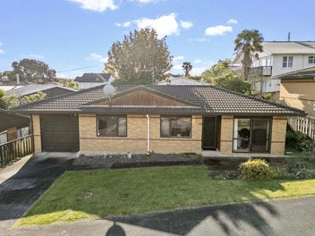 2/101 Wallace Road, Mangere Bridge, Auckland