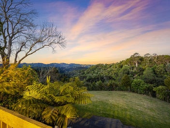 3 Laingfield Terrace, Laingholm, Auckland