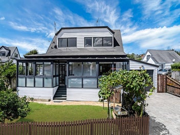 1/82 Aviemore Drive, Highland Park, Auckland
