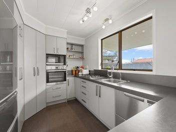 90 Freyberg Avenue, Tamatea, Napier