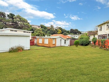 529 Broadway, Strathmore Park, Wellington