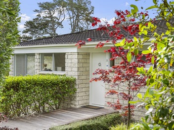 1/21 Capilano Place, Glenfield, Auckland