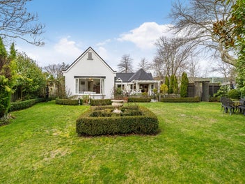 1 Oakmont, Heretaunga, Upper Hutt