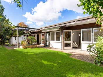 1/31 Wendover Road, Glendowie, Auckland