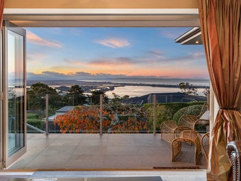 10 The Rise, Mount Pleasant, Christchurch