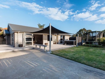 20 Fishermans Drive, Coastlands, Whakatane