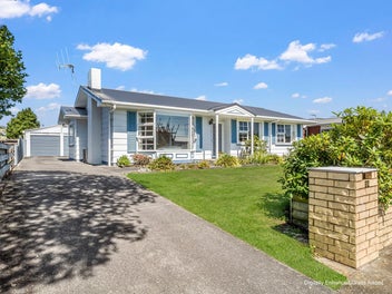 34 Herbert Avenue, Cloverlea, Palmerston North
