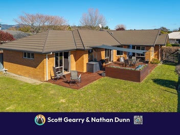 10 Whiting Drive, Wakefield