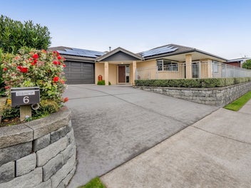 6 St Andrews Parkway, Waiwhakaiho, New Plymouth