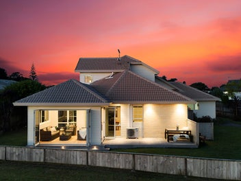 50 Settlers Grove, Orewa, Orewa