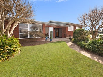 15 Lloyd Street, Parkvale, Tauranga