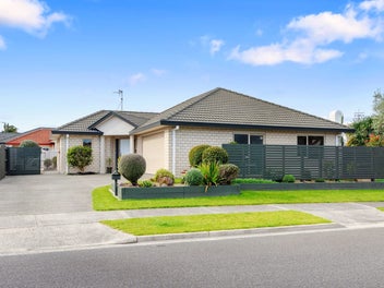 72A Beachwater Drive, Papamoa Beach, Papamoa