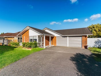 2 Edendale Road, Somerville, Manukau