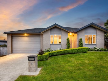 4 Peel Lane, Aotea, Porirua