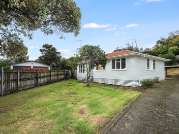 111 Abingdon Place, Thames