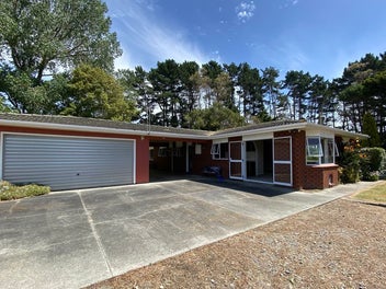 906 State Highway 1, Himatangi