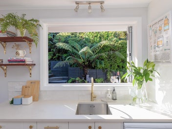 10 Cotswold Crescent, Newlands, Wellington