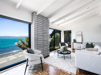 725 Marine Drive, Eastbourne, Lower Hutt