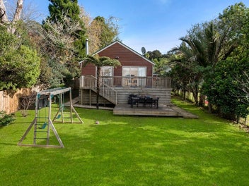 446 Huia Road, Laingholm, Auckland