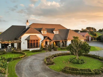 143 Wallace Road, Temple View, Hamilton