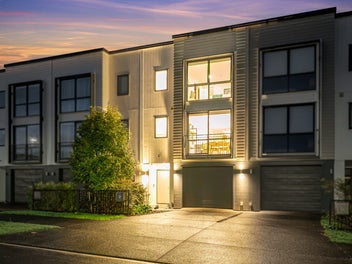 30 Matairangi Avenue, Totara Heights, Auckland