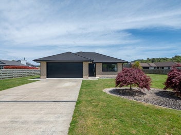 27 Pukeko Way, Taupo