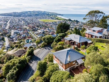 54 Ravenswood Road, Saint Clair, Dunedin