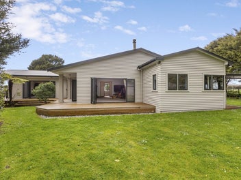 300 Awai Road, Tarurutangi, New Plymouth