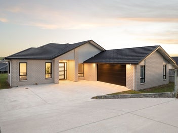 12 Paiaka Place, Rototuna North, Hamilton