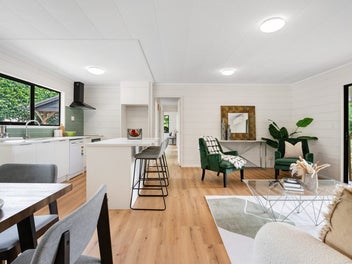 2/15 Pemberton Avenue, Bayview, Auckland