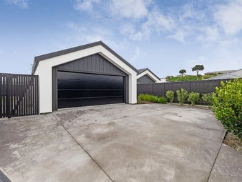 7 Gratitude Way, Kelvin Grove, Palmerston North