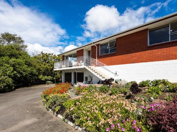 51 Centennial Avenue, Helensburgh, Dunedin