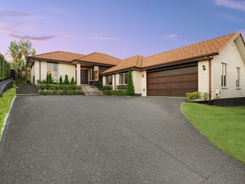 51 Inverness Drive, Pyes Pa, Tauranga