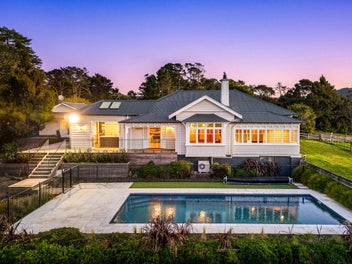 60 Carter Road, Oratia, Auckland