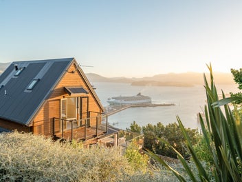 30 Gilmour Terrace, Lyttelton, Lyttelton
