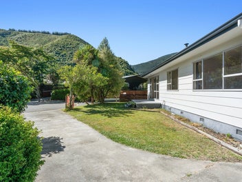 16 Burn Place, The Brook, Nelson