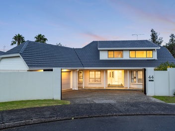 44 Ravenstone Place, Chatswood, Auckland