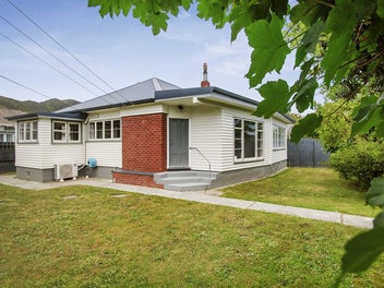 256 Waiwhetu Road, Waterloo, Lower Hutt