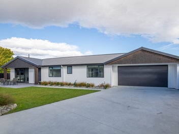 32 Plunket Street, Omakau, Omakau